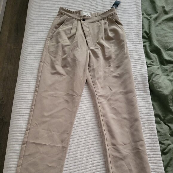 Abercrombie Womens Trousers NWT - Picture 1 of 4